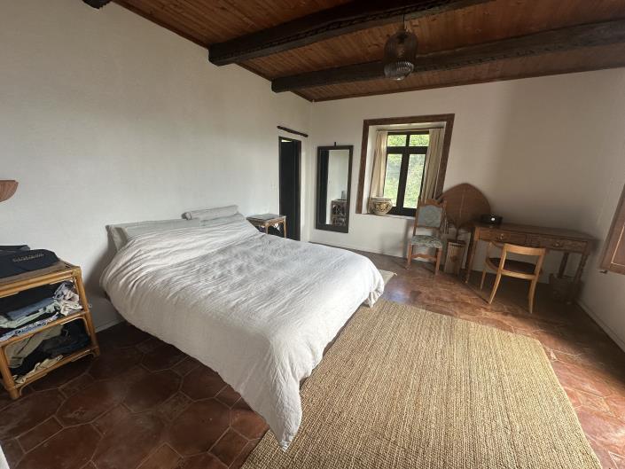 Image No.11-4 Bed Country House for sale