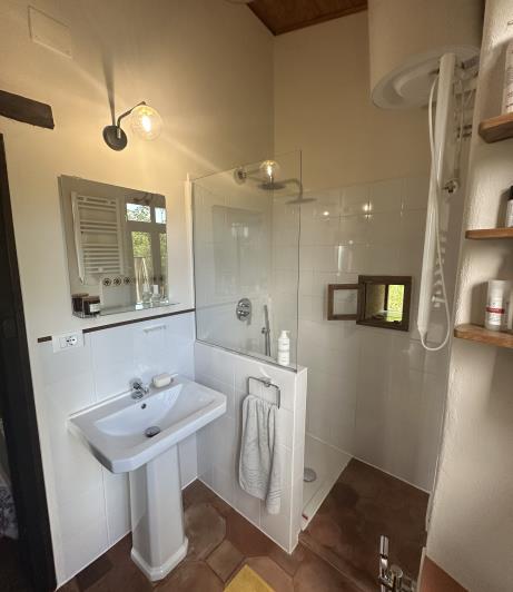 Image No.13-4 Bed Country House for sale