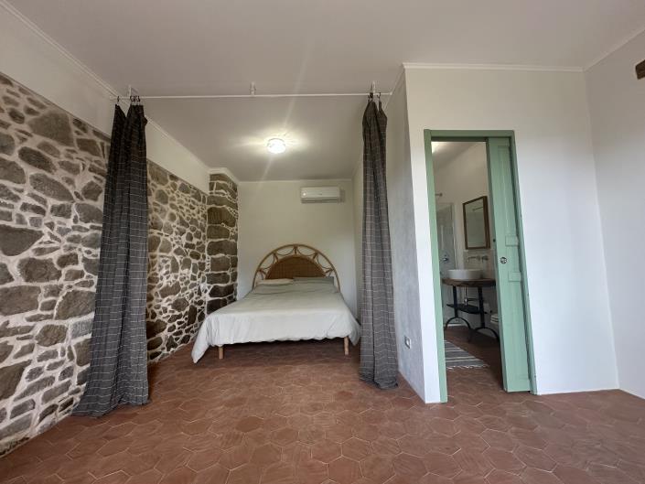 Image No.32-4 Bed Country House for sale