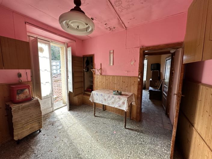 Image No.7-Maison de ville de 3 chambres à vendre à Novara di Sicilia