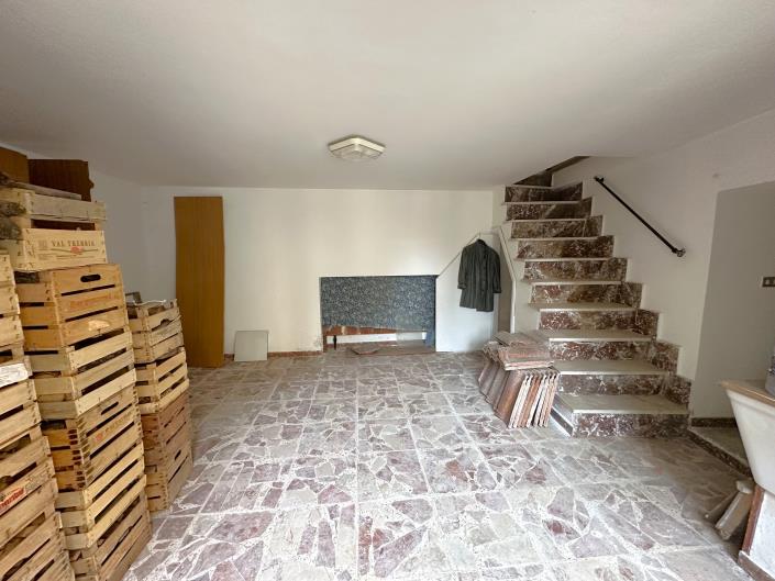 Image No.7-2 Bed Semi-Detached for sale