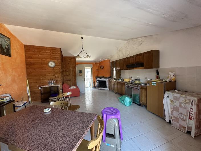 Image No.14-2 Bed Townhouse for sale