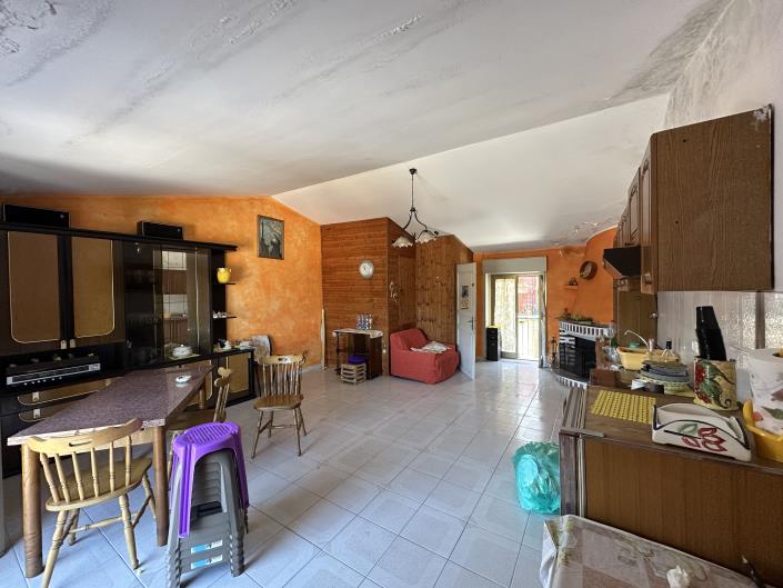 Image No.16-2 Bed Townhouse for sale