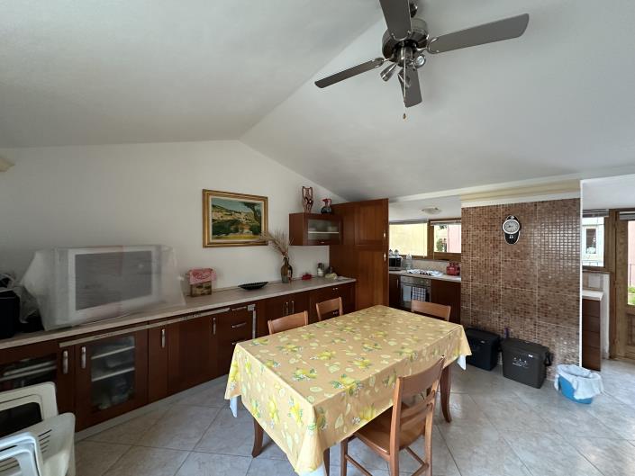 Image No.14-2 Bed House for sale