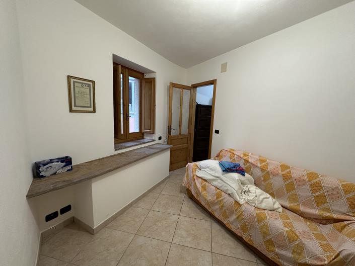 Image No.31-2 Bed House for sale