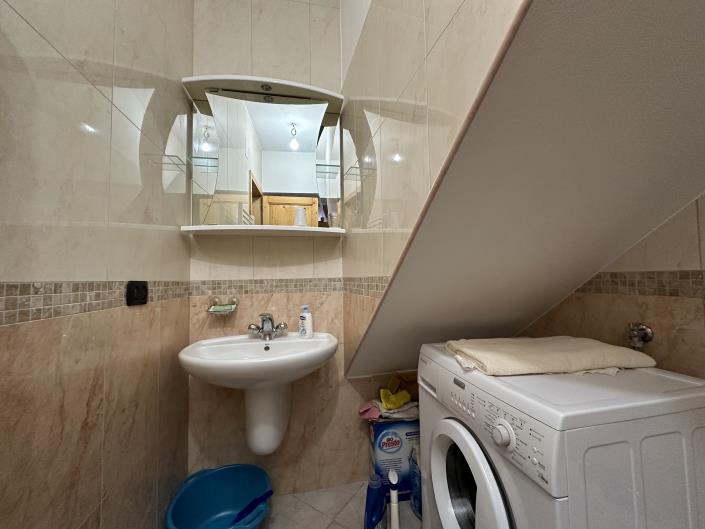 Image No.21-2 Bed House for sale