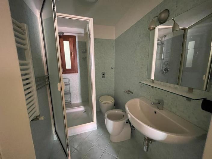 Image No.19-2 Bed Apartment for sale