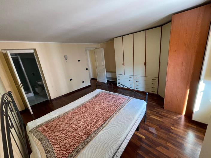 Image No.27-2 Bed Apartment for sale