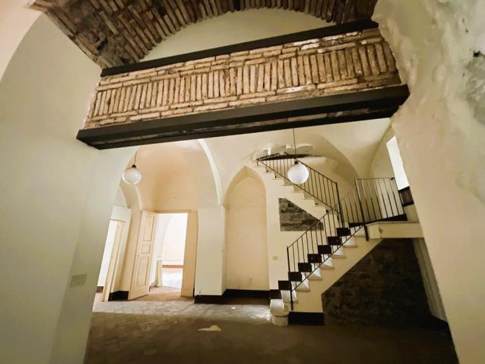 Image No.19-5 Bed Villa / Detached for sale