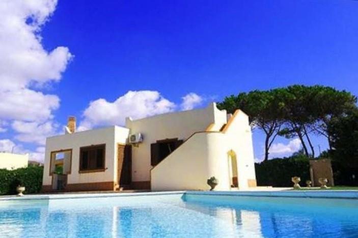 Image No.1-4 Bed Villa / Detached for sale