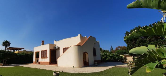 Image No.4-4 Bed Villa / Detached for sale