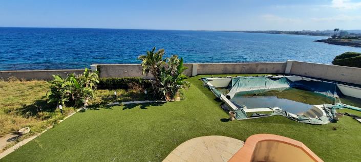 Image No.27-4 Bed Villa / Detached for sale