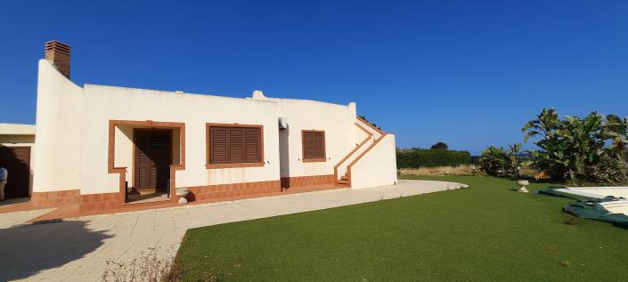 Image No.33-4 Bed Villa / Detached for sale