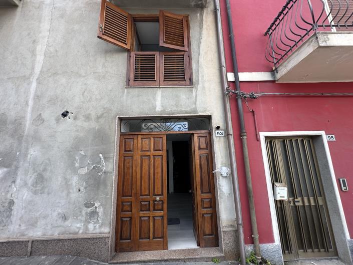 Image No.32-Maison de ville de 4 chambres à vendre à Patti