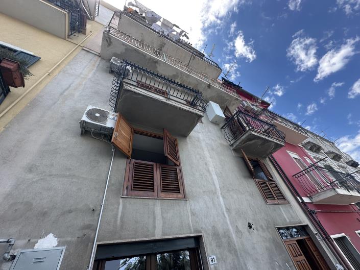 Image No.35-Maison de ville de 4 chambres à vendre à Patti