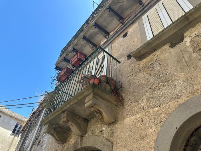 Image No.7-Maison de ville de 3 chambres à vendre à Novara di Sicilia