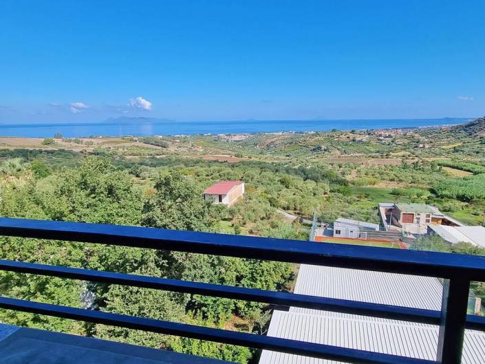 Image No.23-3 Bed Apartment for sale