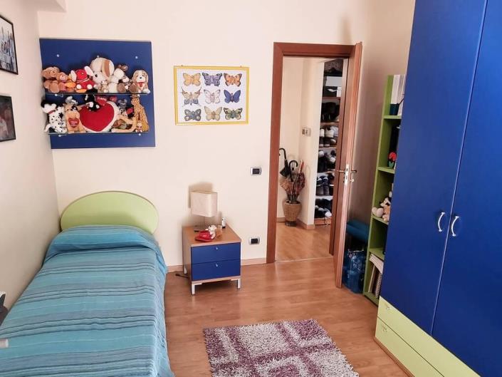 Image No.12-3 Bed Apartment for sale