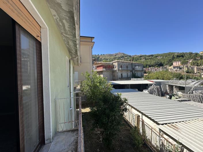 Image No.39-3 Bed Villa / Detached for sale