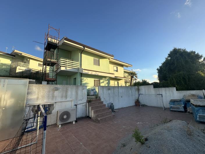 Image No.40-Villa de 2 chambres à vendre à Spadafora