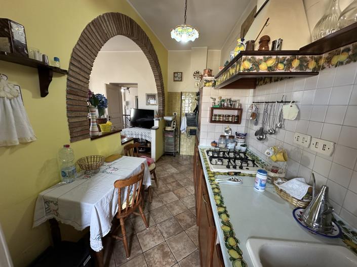 Image No.18-3 Bed House for sale