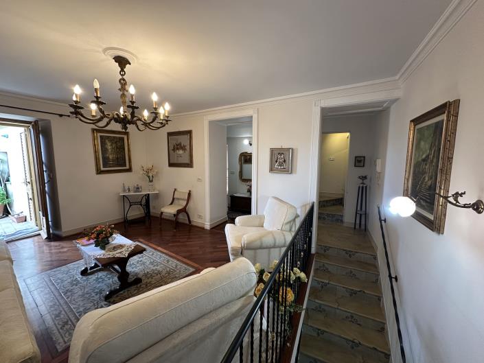 Image No.30-3 Bed House for sale