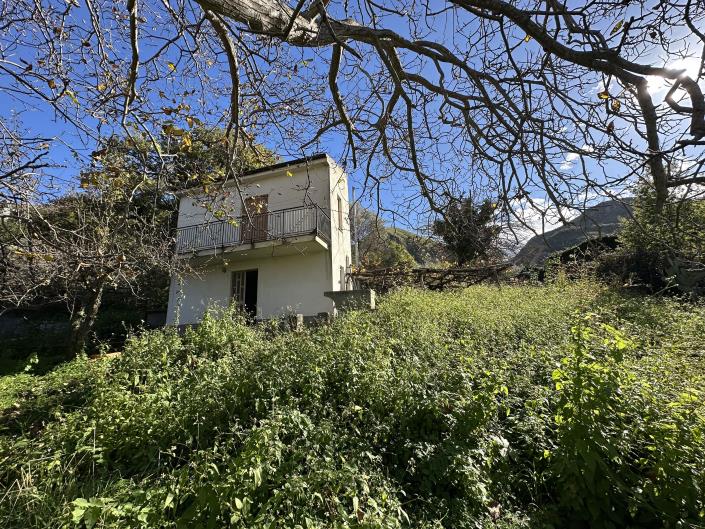 Image No.22-2 Bed House for sale