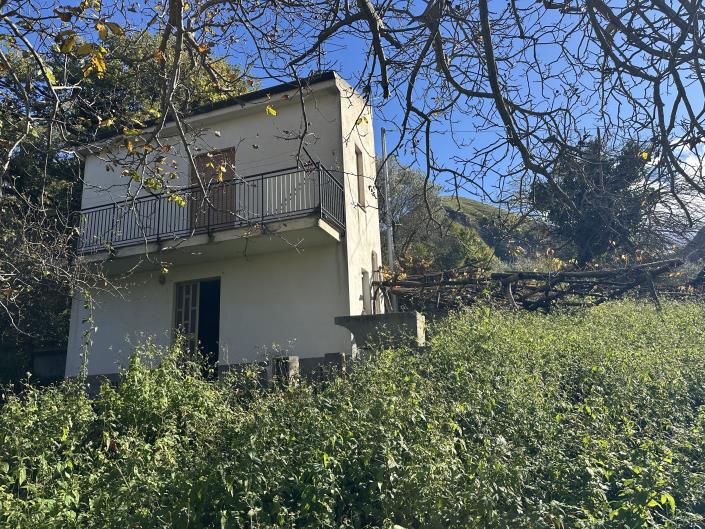 Image No.24-2 Bed House for sale