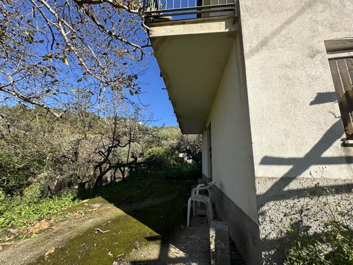 Image No.9-2 Bed House for sale