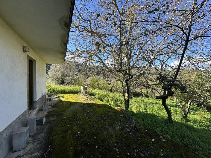 Image No.10-2 Bed House for sale