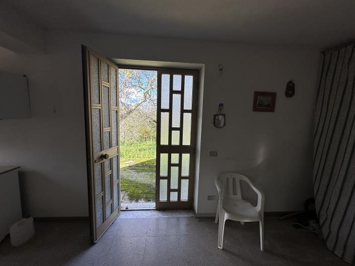 Image No.15-2 Bed House for sale