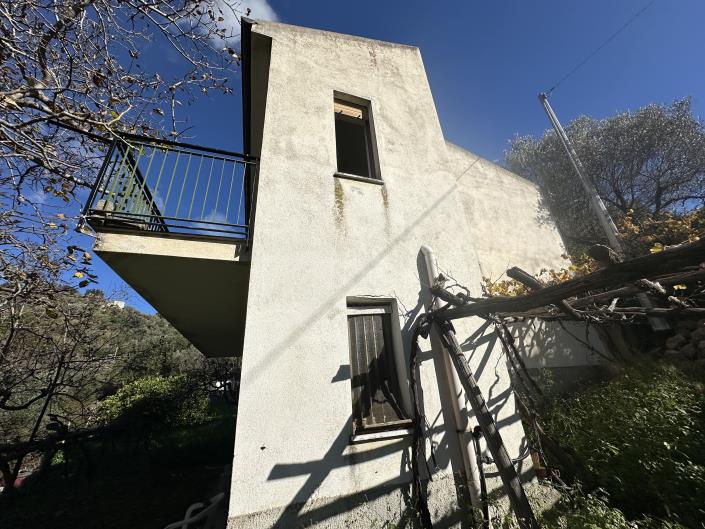 Image No.43-2 Bed House for sale