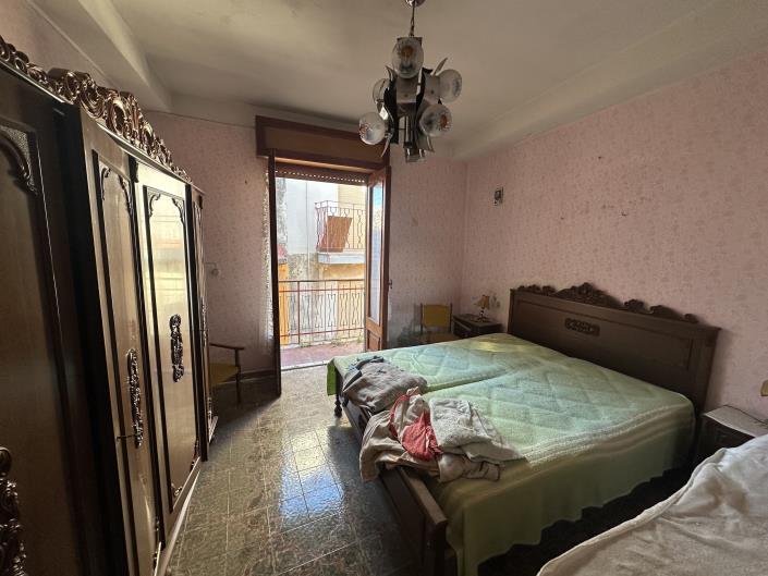 Image No.6-3 Bed Townhouse for sale