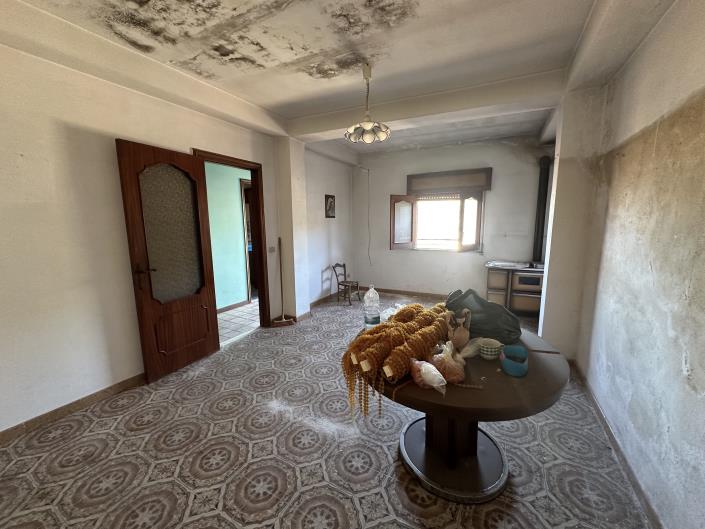 Image No.19-3 Bed Townhouse for sale