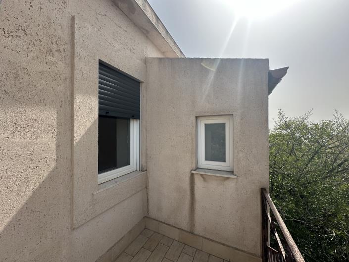 Image No.8-2 Bed Semi-Detached for sale