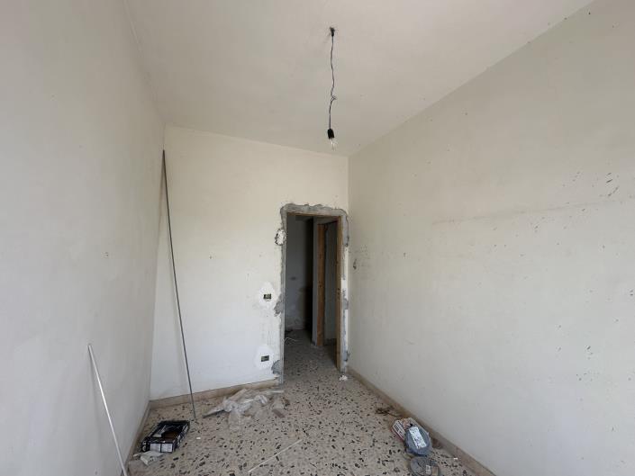 Image No.11-2 Bed Semi-Detached for sale