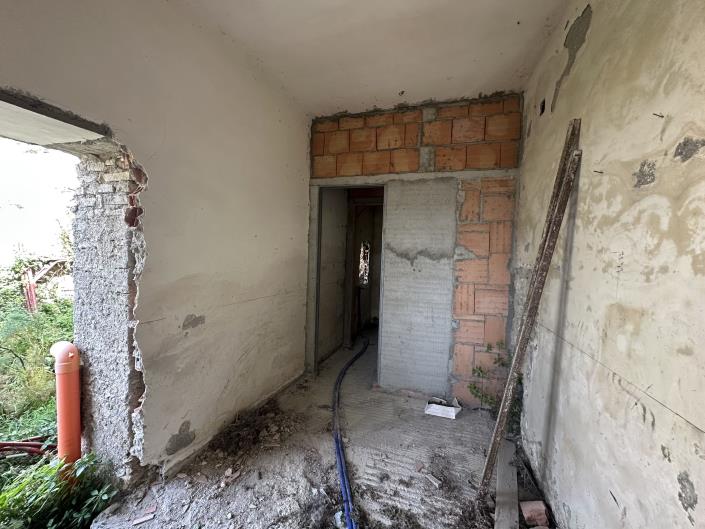 Image No.22-2 Bed Semi-Detached for sale