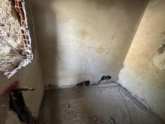 Image No.23-2 Bed Semi-Detached for sale