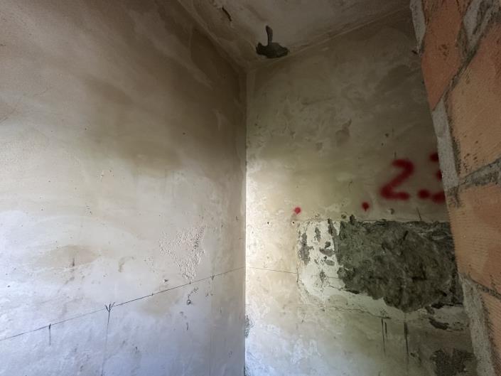 Image No.24-2 Bed Semi-Detached for sale