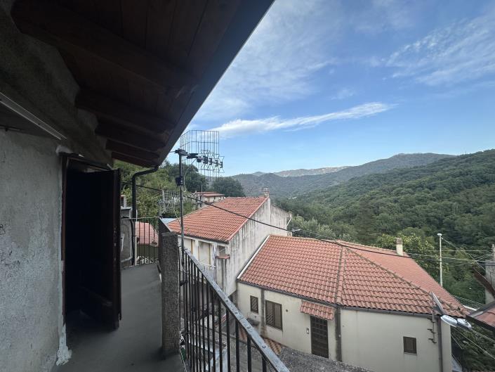 Image No.4-2 Bed Townhouse for sale