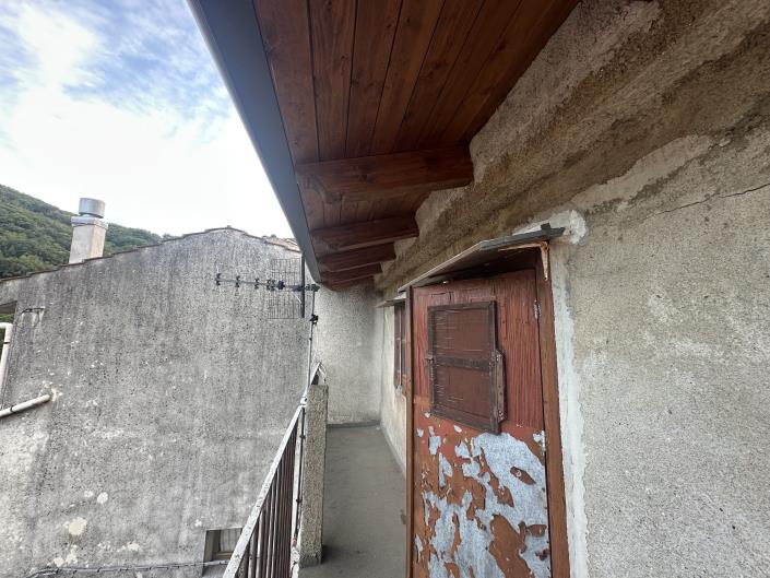 Image No.5-2 Bed Townhouse for sale