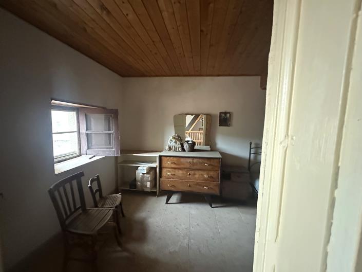 Image No.22-2 Bed Townhouse for sale