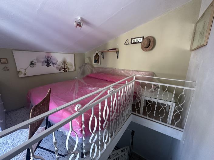 Image No.22-2 Bed Townhouse for sale