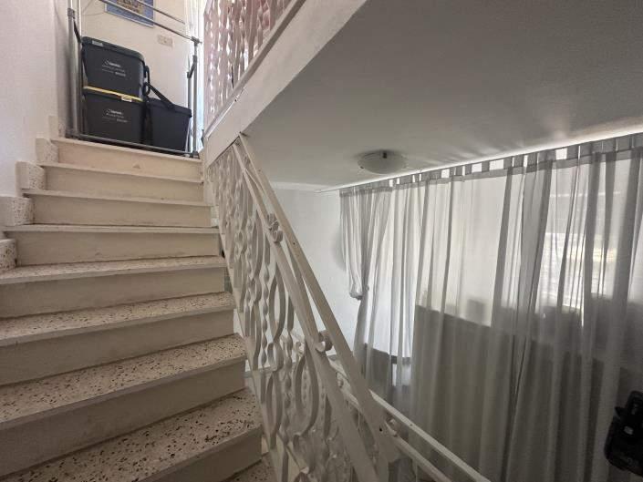 Image No.18-2 Bed Townhouse for sale