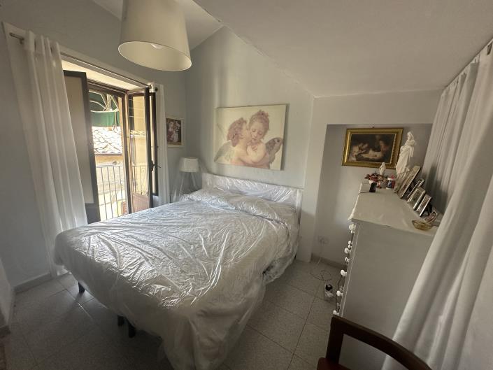 Image No.15-2 Bed Townhouse for sale