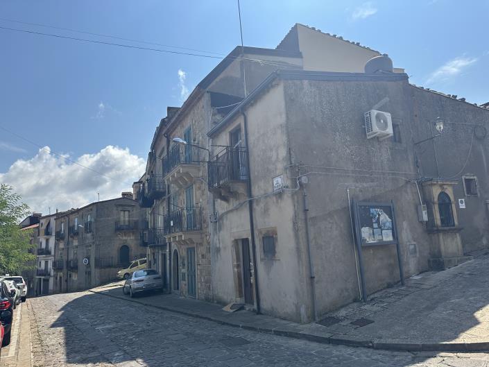 Image No.3-Maison de ville de 3 chambres à vendre à Mistretta