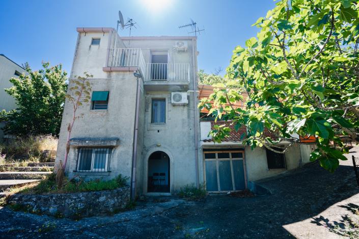 Image No.32-Jumelé de 2 chambres à vendre à Novara di Sicilia