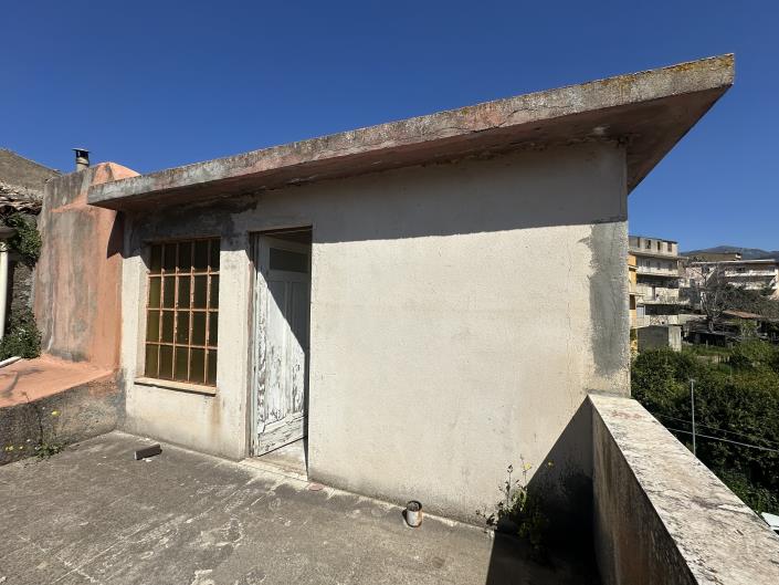 Image No.15-2 Bed Village House for sale