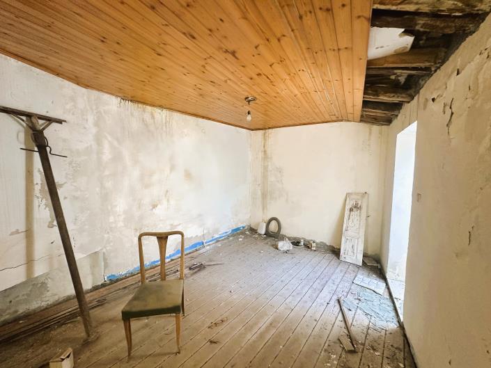 Image No.19-2 Bed Village House for sale