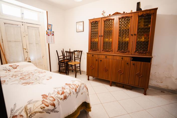 Image No.14-3 Bed Townhouse for sale